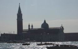 venisecontrejour.jpg venisecontrejour.jpg